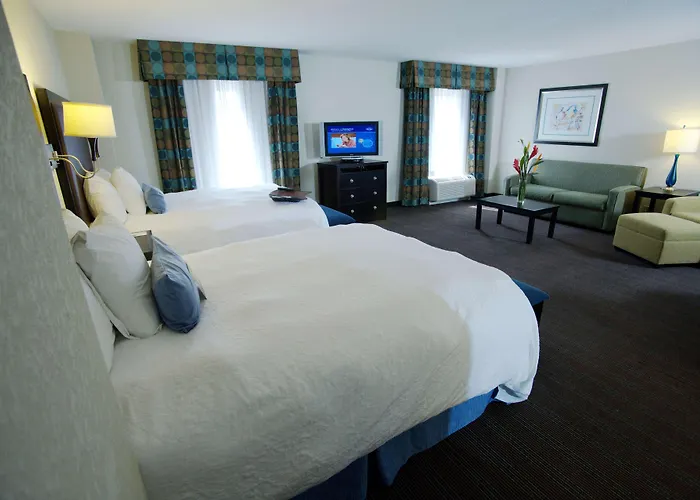 Hampton Inn & Suites Nashville-Downtown